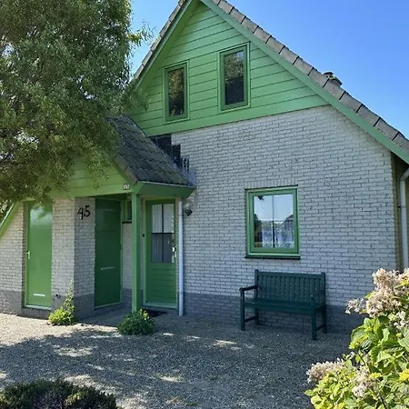 Holiday home Strandparel 045